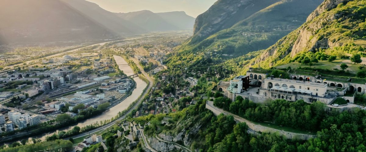 pexels-mikhail-nilov-8431077